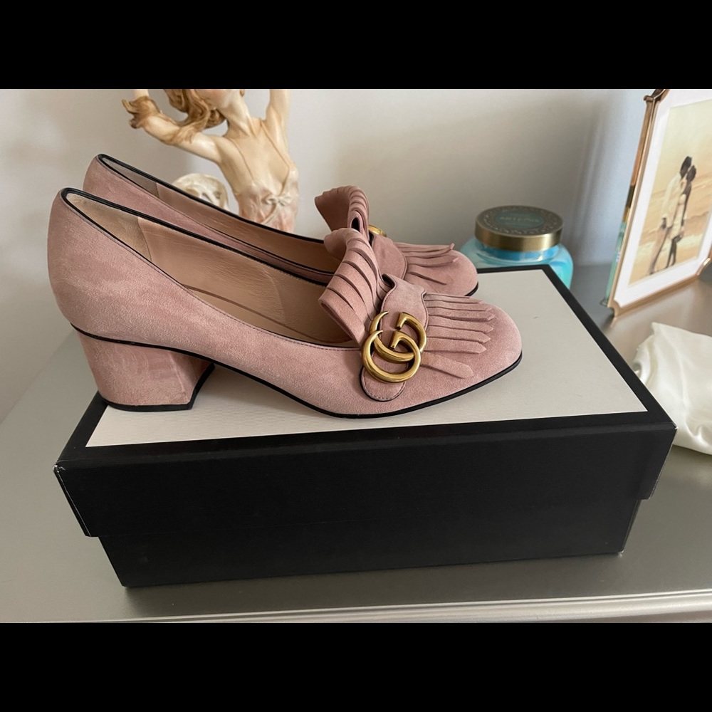 Gucci Crystal Pink Suede Pump - Picture 2 of 13
